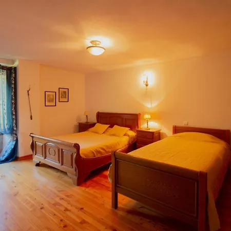 Quinta De Rio Alcaide Farm stay *