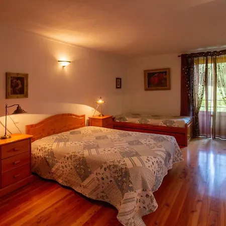 Farm stay Quinta De Rio Alcaide Porto de Mos (Leiria)