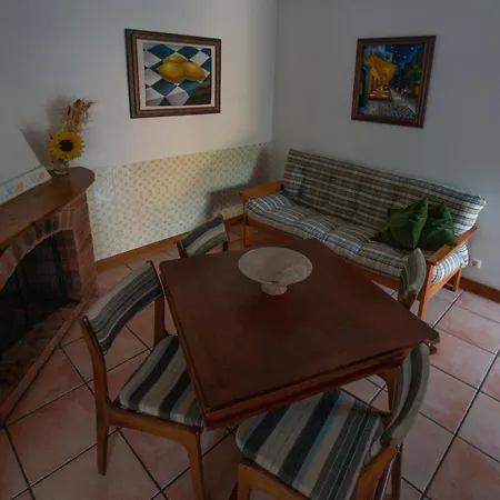 Farm stay Quinta De Rio Alcaide Porto de Mos (Leiria)