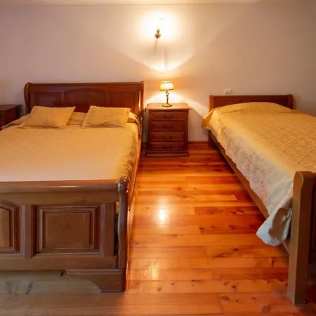 Quinta De Rio Alcaide Farm stay Porto de Mos (Leiria)