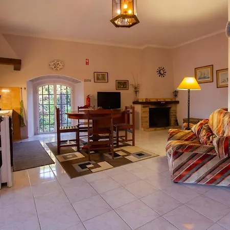 Quinta De Rio Alcaide Farm stay